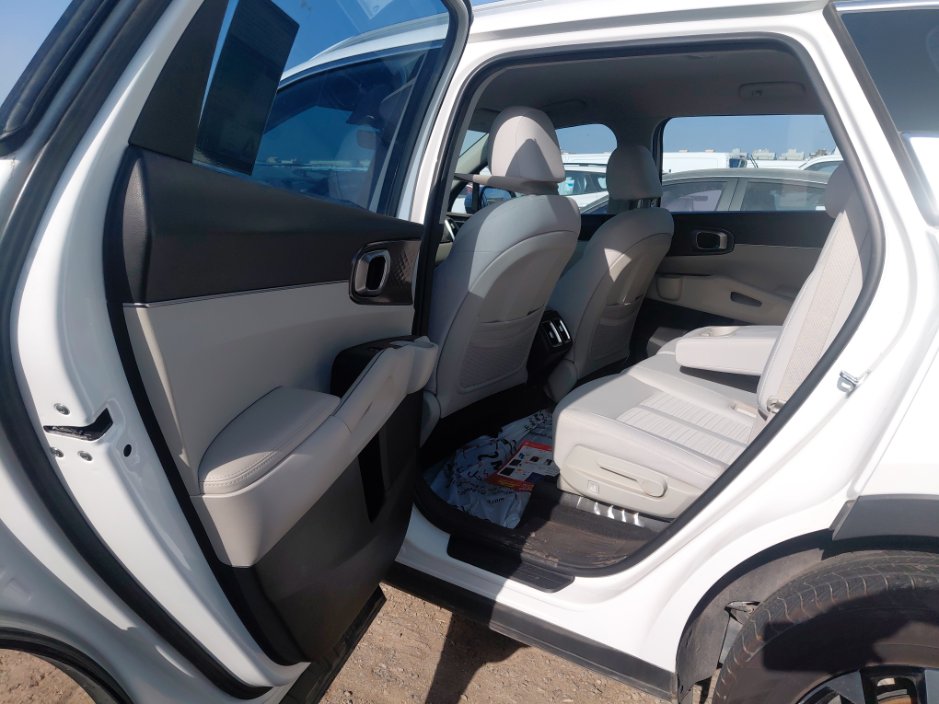 كيا سورينتو MQ4  LX AWD 2023 image