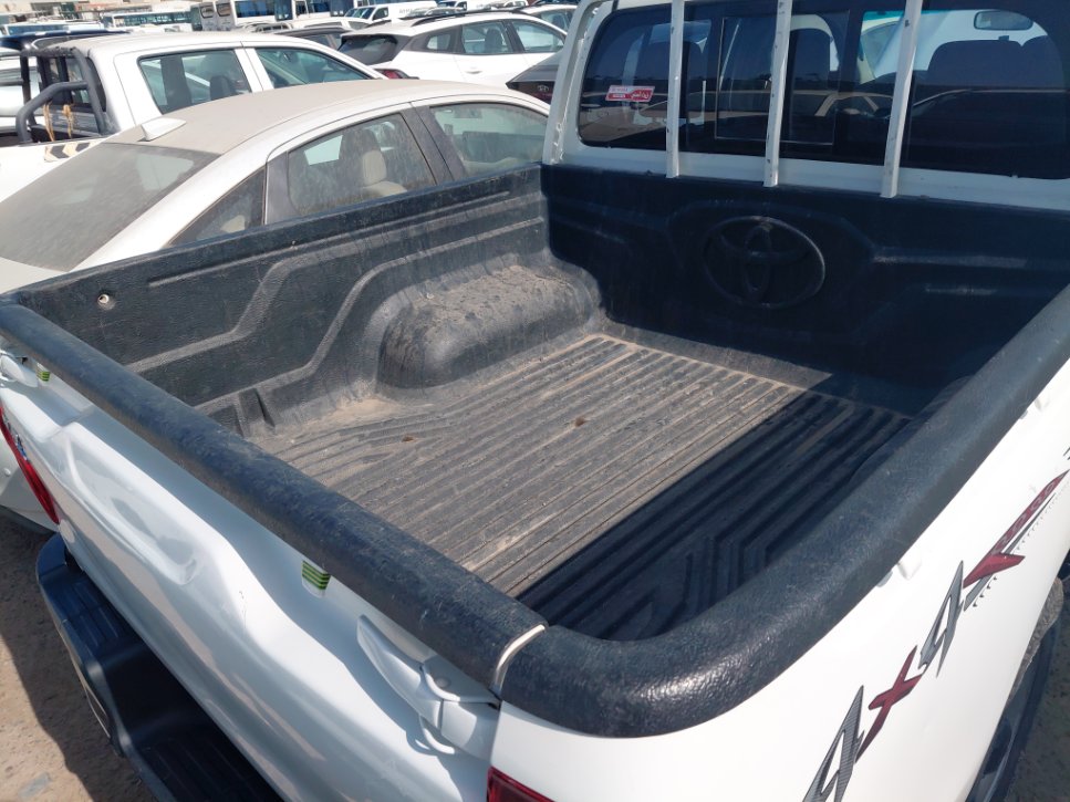 تويوتا هايلكس 4X4-GL2 2024 image
