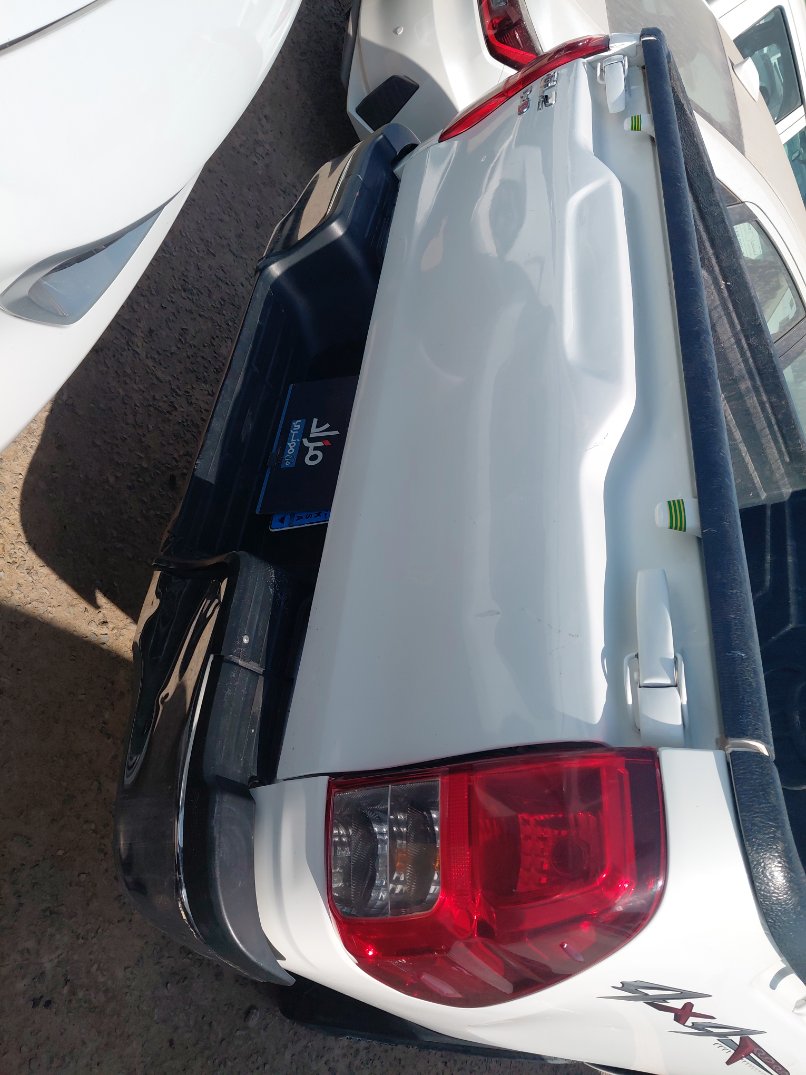 تويوتا هايلكس 4X4-GL2 2024 image