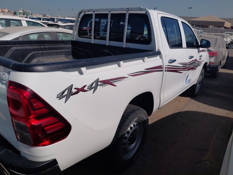 تويوتا هايلكس 4X4-GL2 2024 image