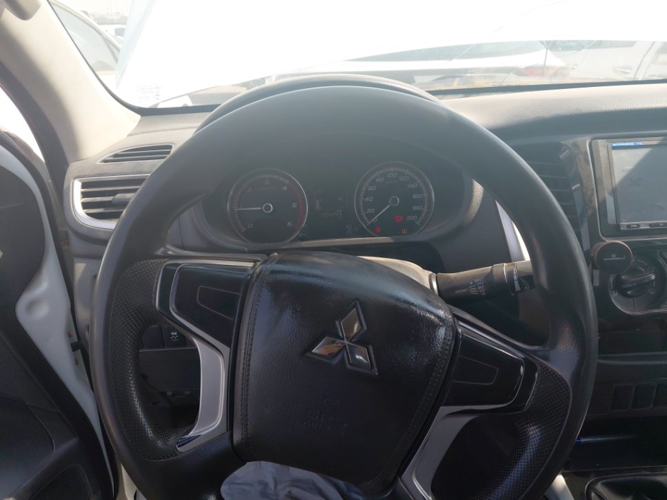 ميتسوبيشي L200 4X4- 2023 image