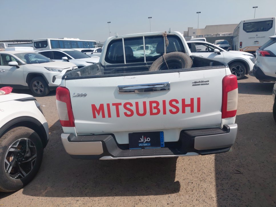 ميتسوبيشي L200 4X4- 2023 image