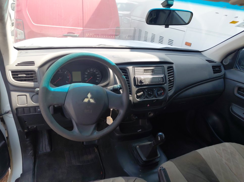 ميتسوبيشي L200  2022 image