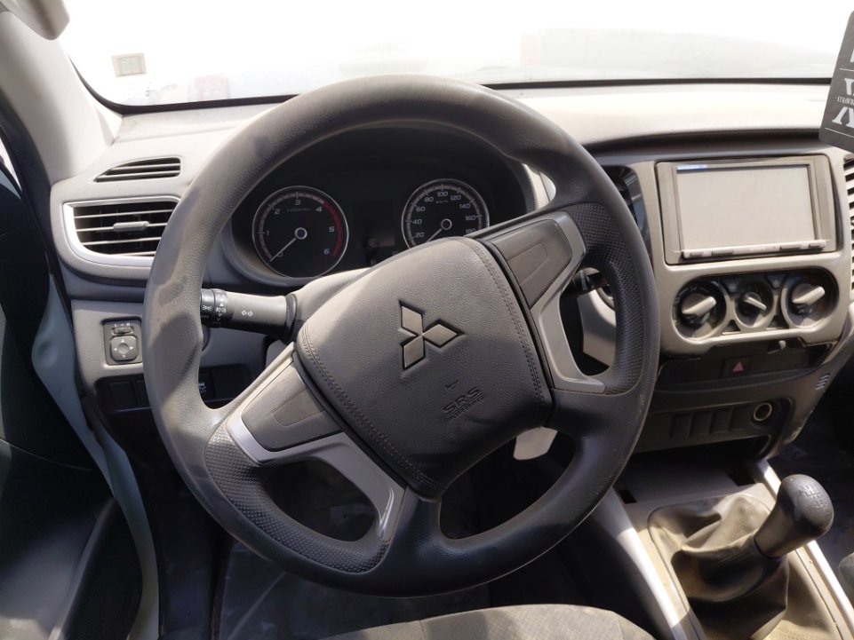 ميتسوبيشي L200 4X4- 2023 image