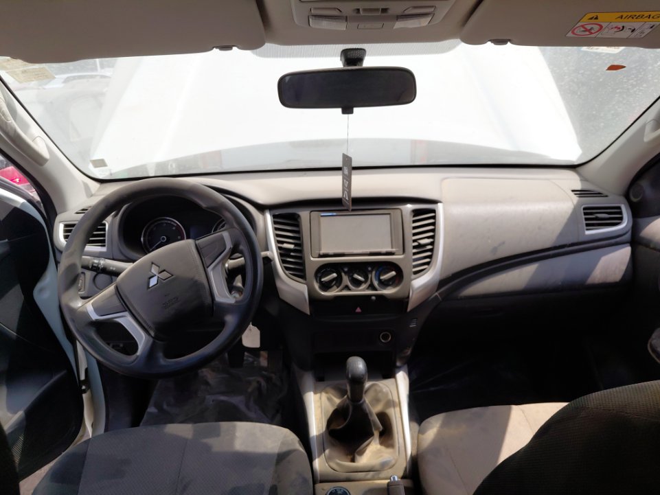 ميتسوبيشي L200 4X4- 2023 image