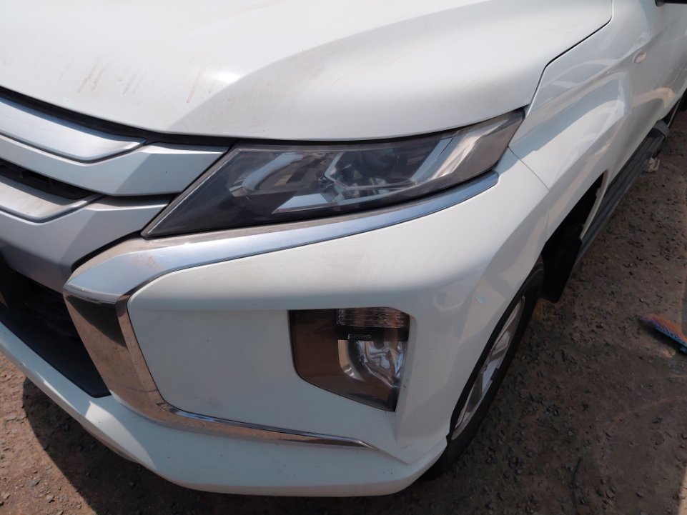 ميتسوبيشي L200 4X4- 2023 image