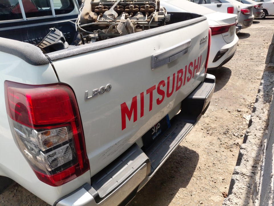ميتسوبيشي L200 4X4- 2023 image