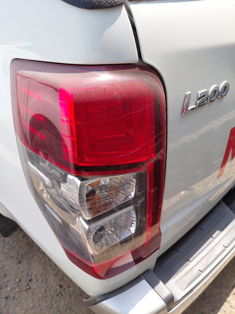 ميتسوبيشي L200 4X4- 2023 image