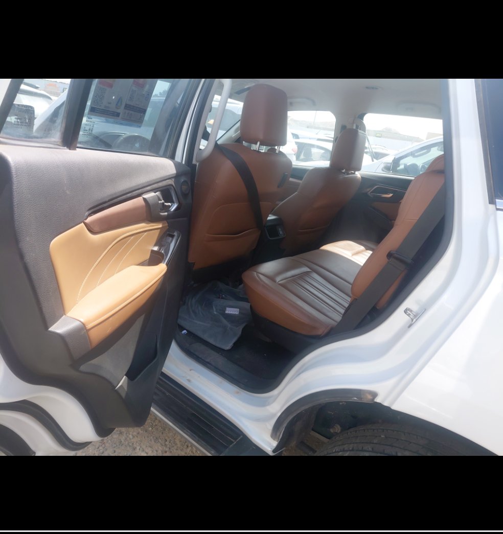 ايسوزو MU-X  4WD 2023 image