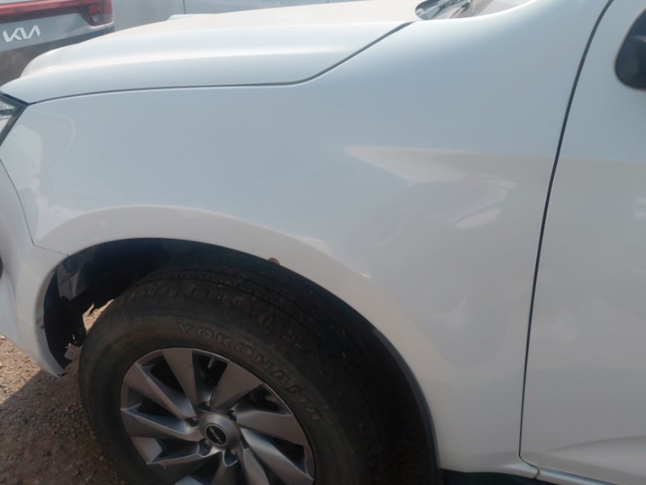 ايسوزو MU-X  4WD 2023 image