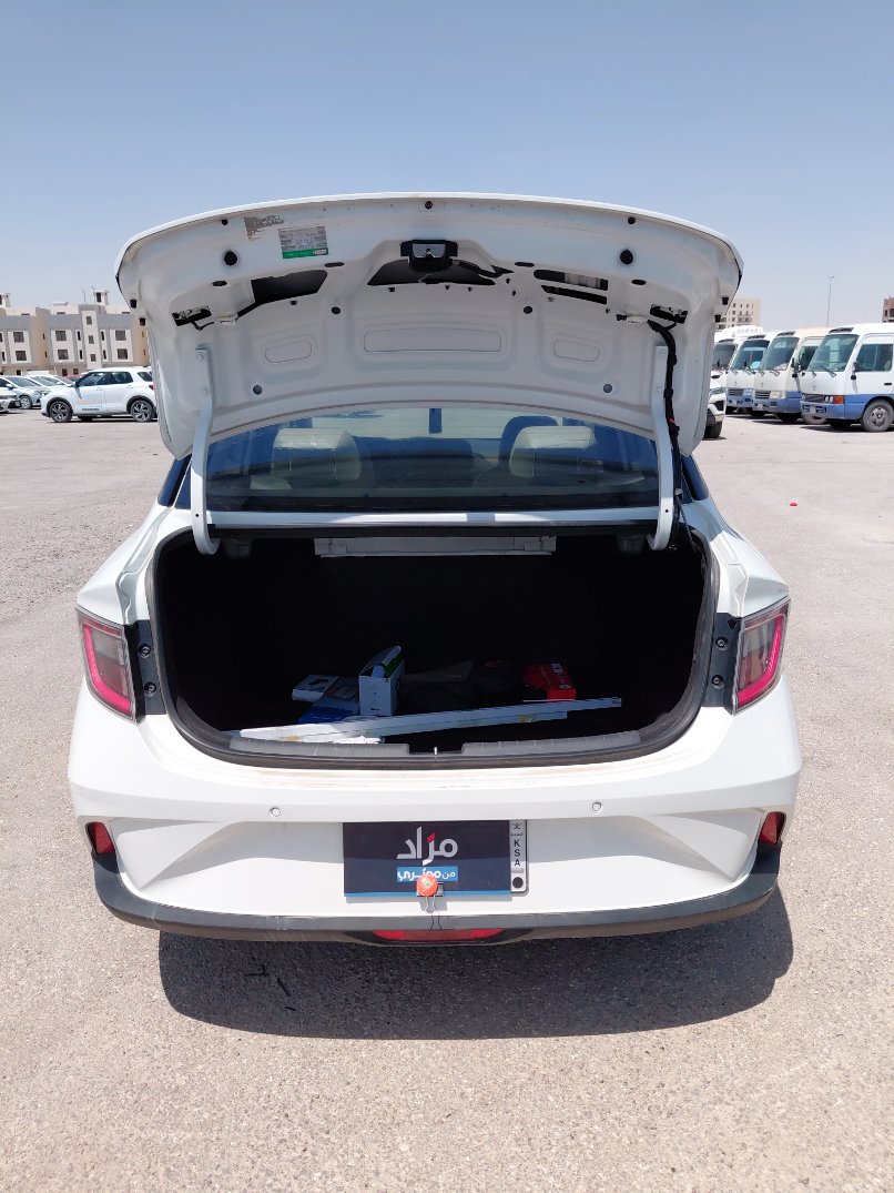 هيونداي جراند i10 STD 2023 image