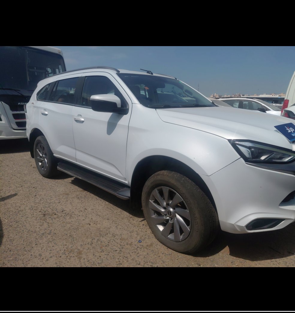 ايسوزو MU-X  4WD 2023 image