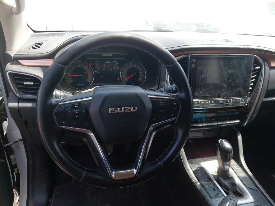ايسوزو MU-X - 4WD 2023 image