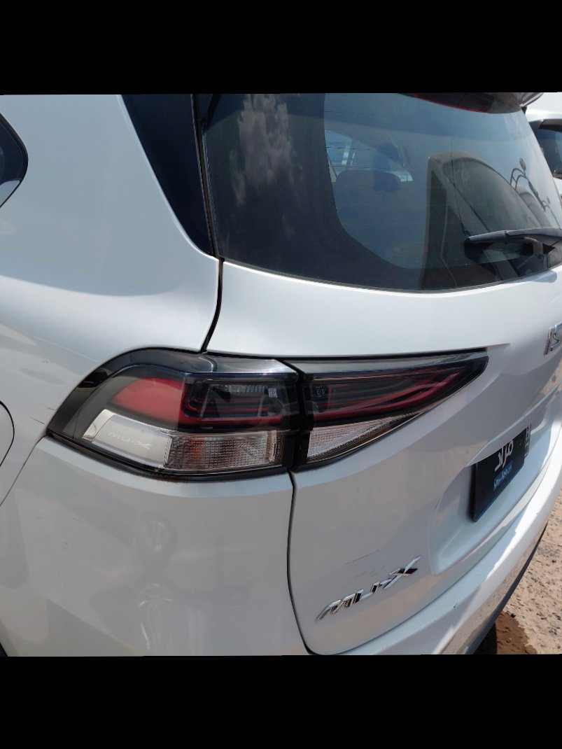 ايسوزو MU-X - 4WD 2023 image