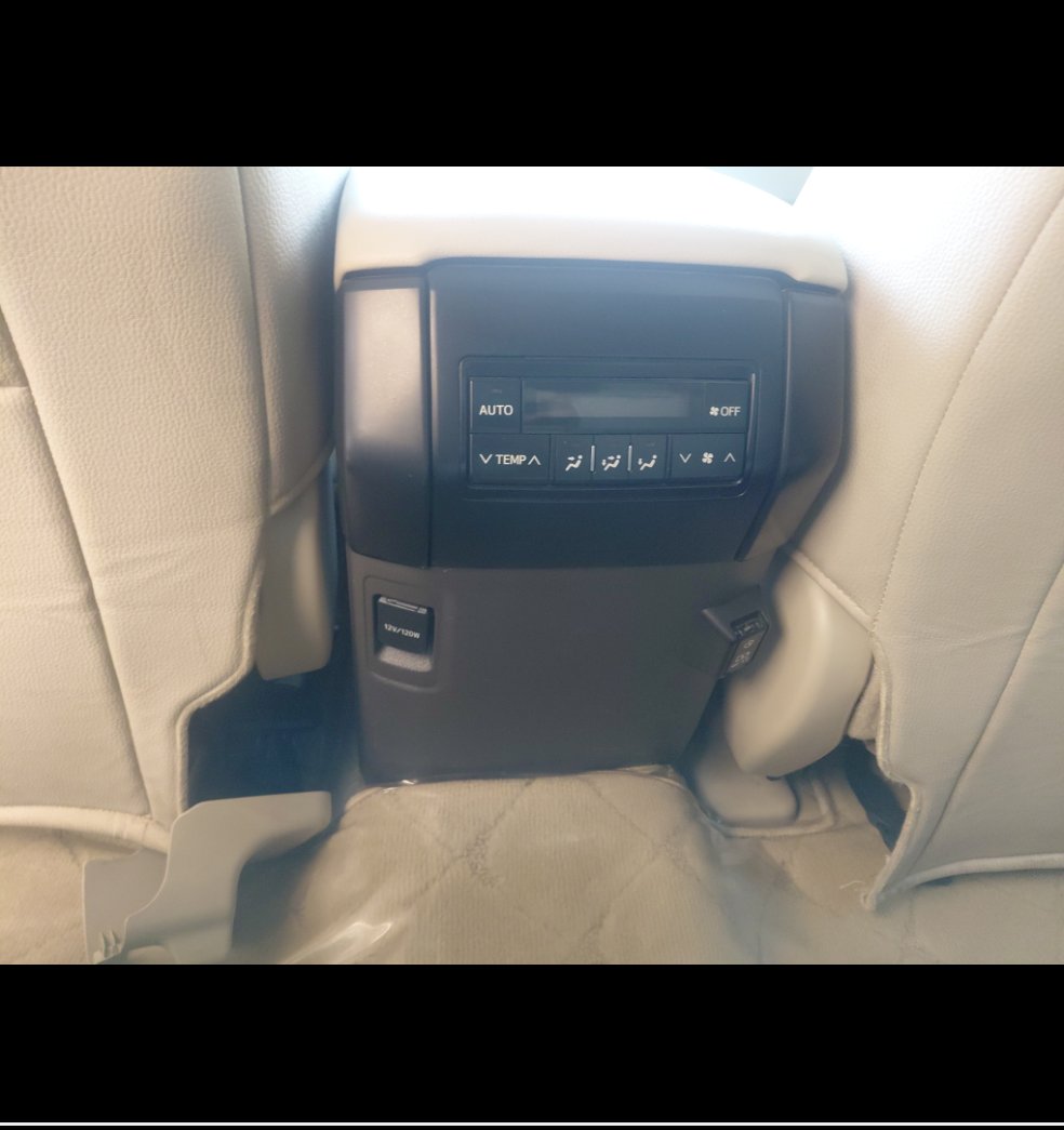 تويوتا لاندكروزر برادو TXL3  2023 image