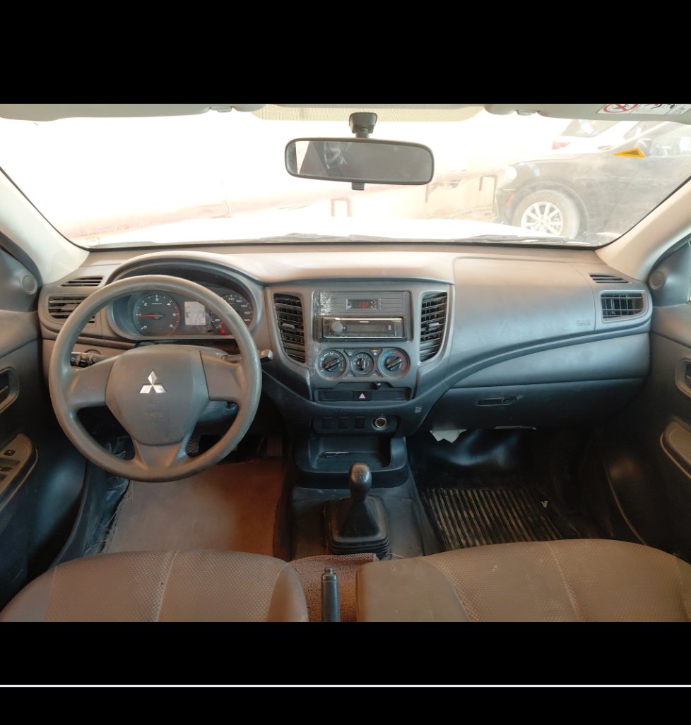 ميتسوبيشي L200  2023 image