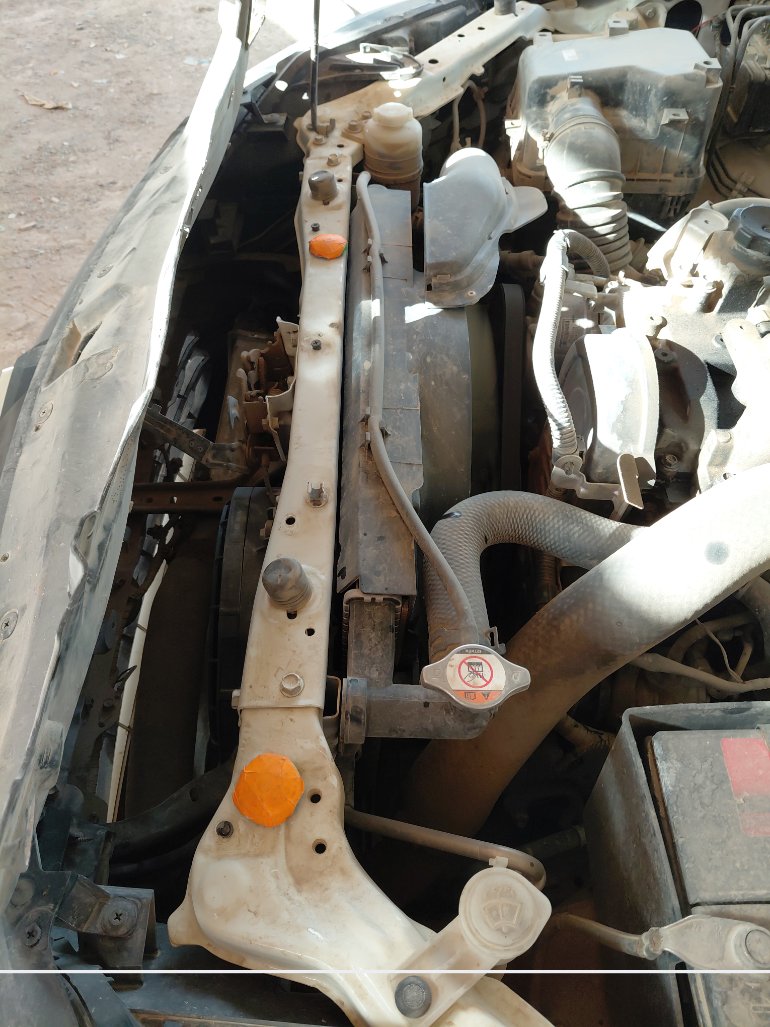 Mitsubishi L200  2022 image