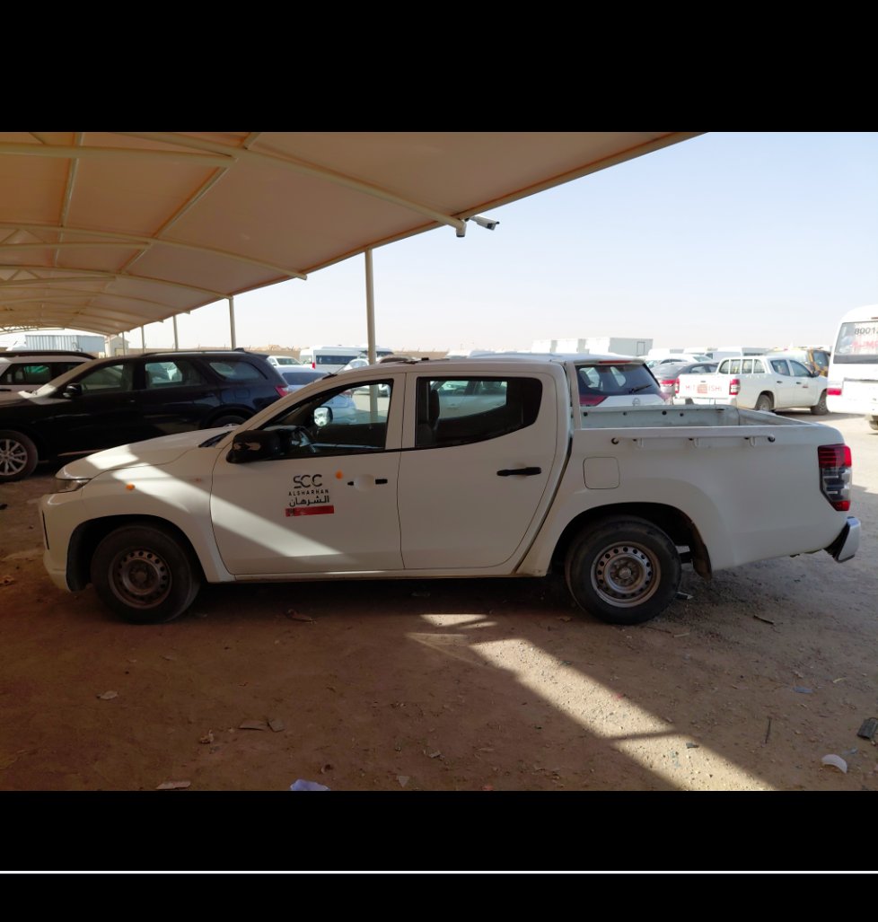 Mitsubishi L200  2022 image