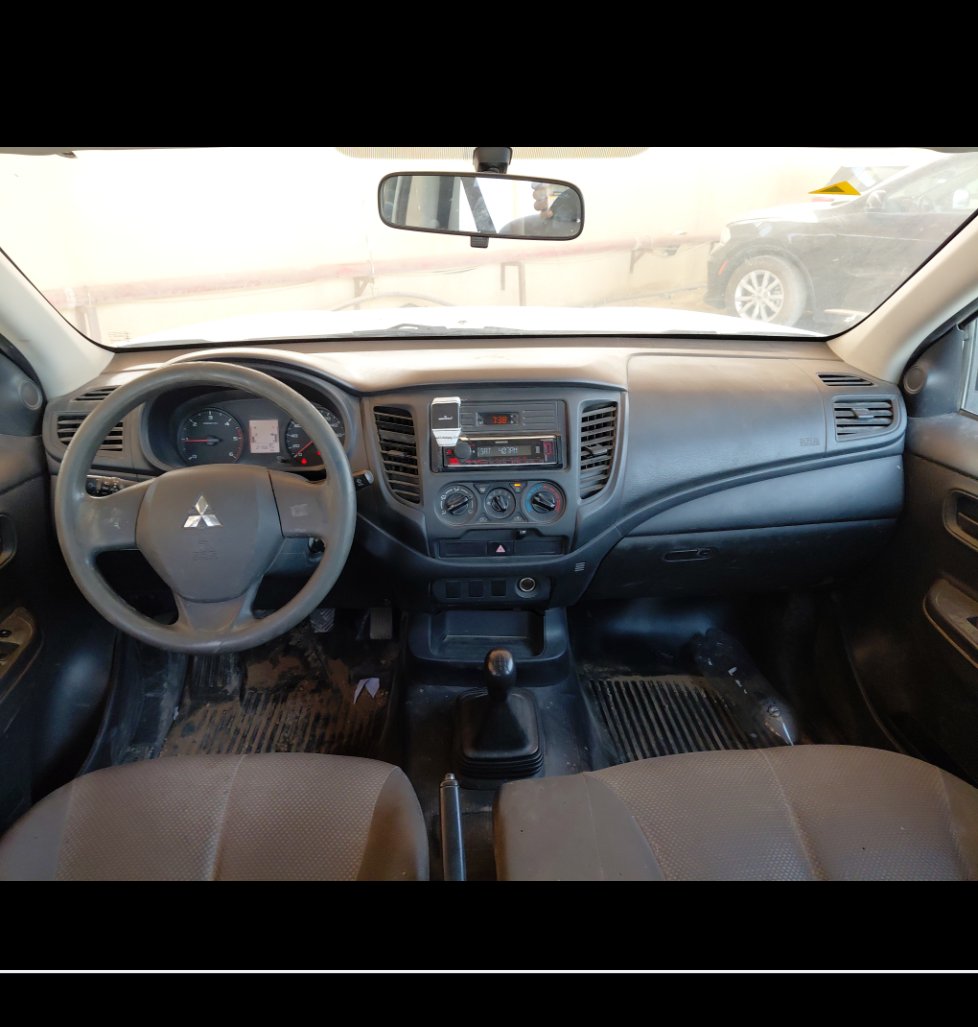 ميتسوبيشي L200  2023 image