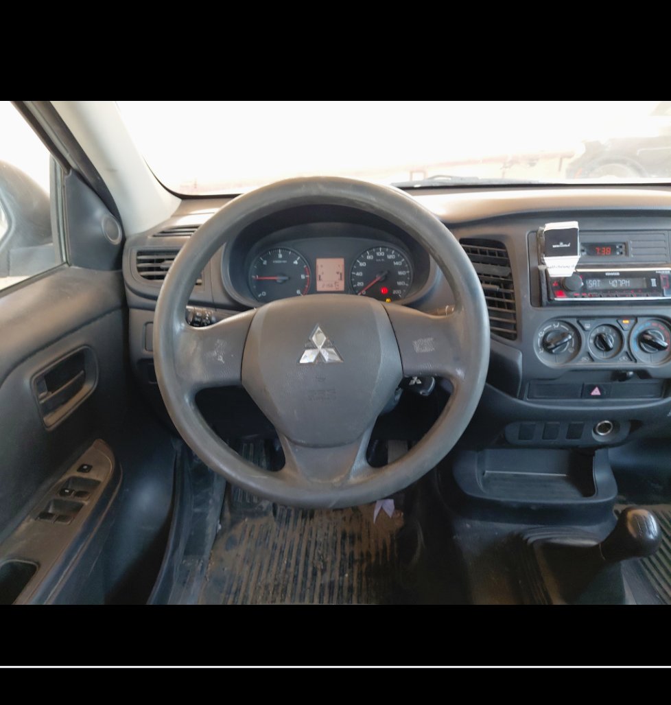 ميتسوبيشي L200  2023 image