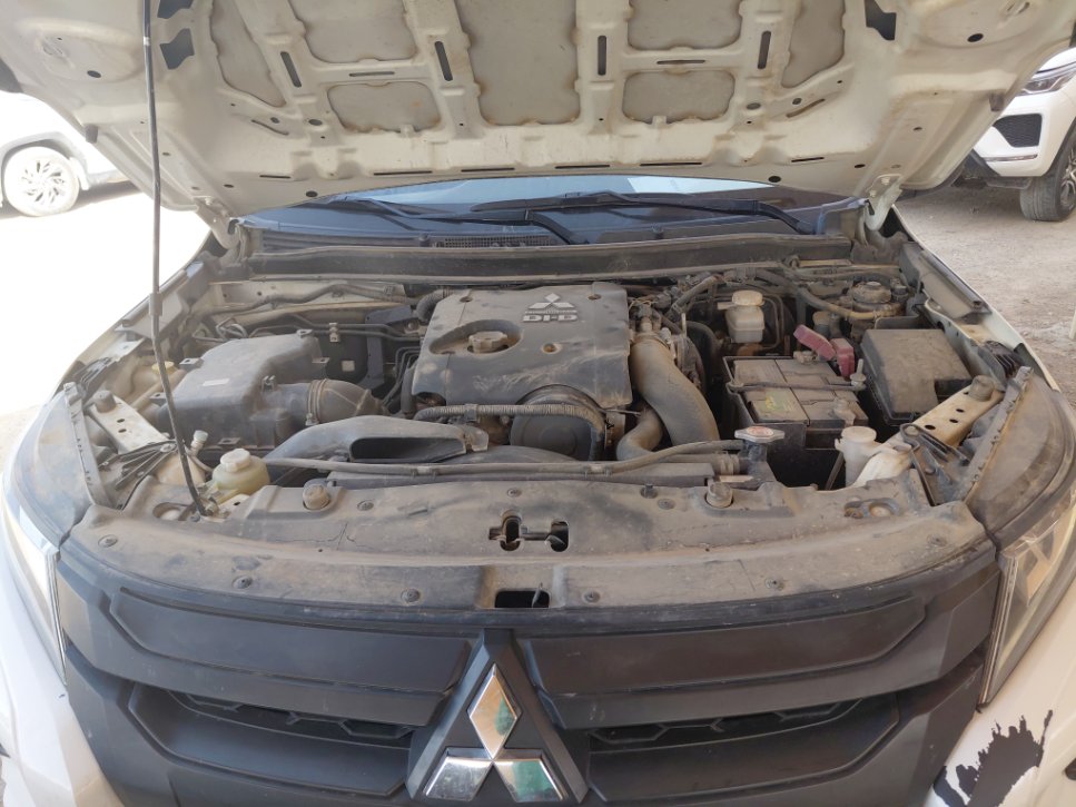 Mitsubishi L200  2023 image