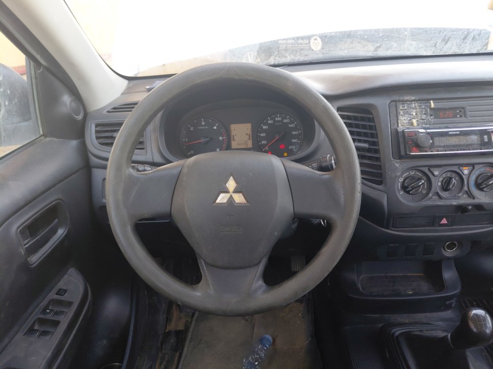 Mitsubishi L200  2023 image
