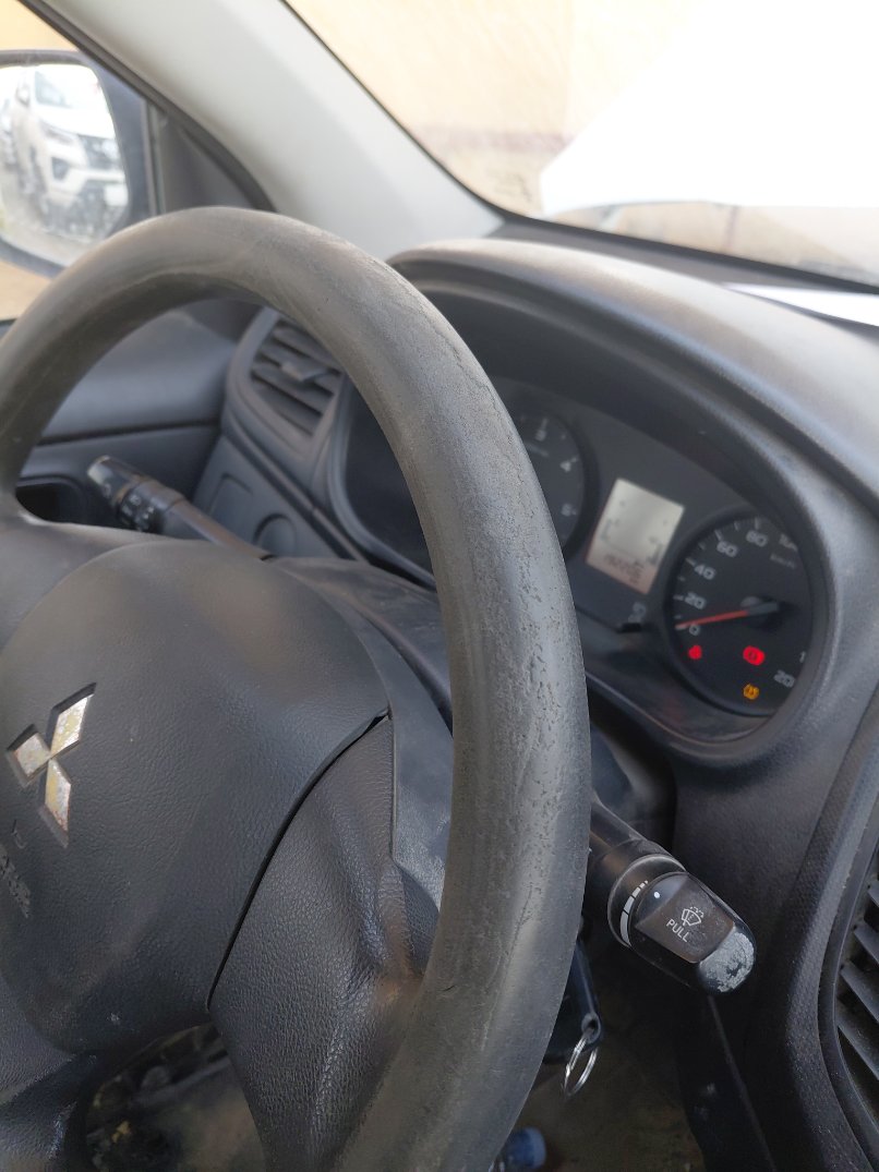 Mitsubishi L200  2023 image