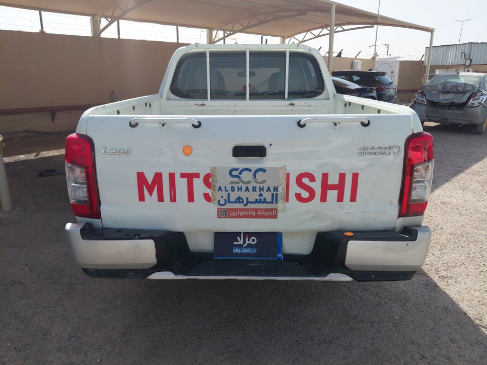 Mitsubishi L200  2023 image