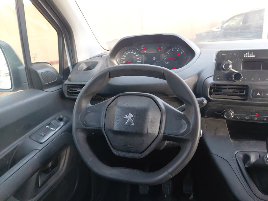 Peugeot  Partner  2023 image