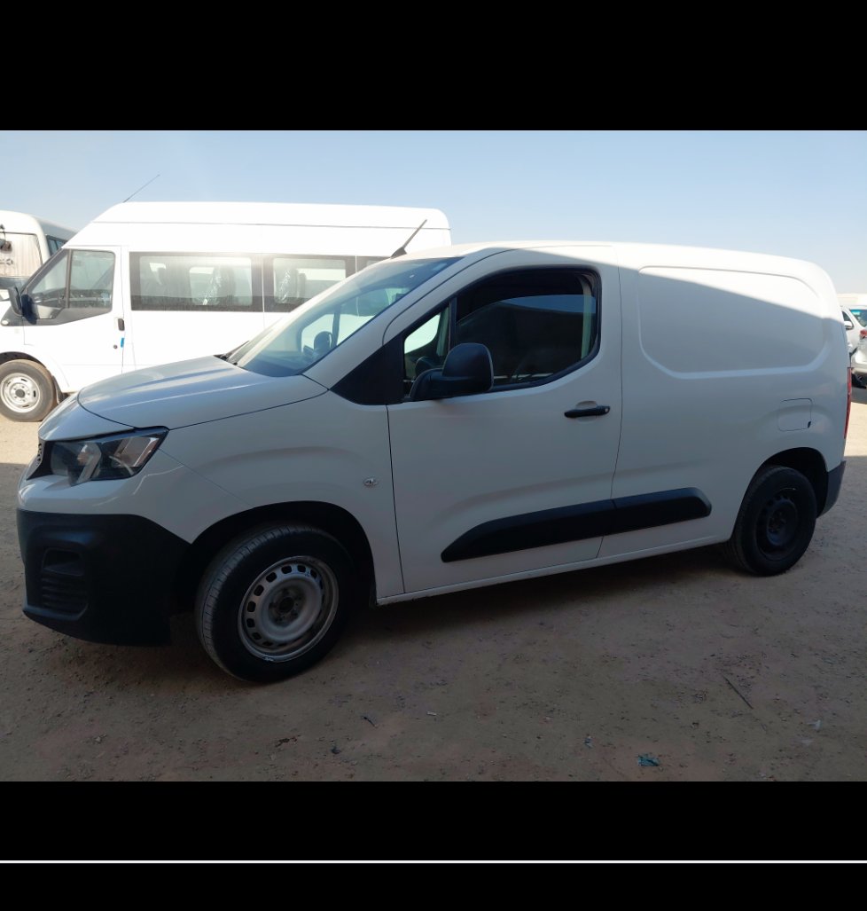 Peugeot  Partner  2023 image