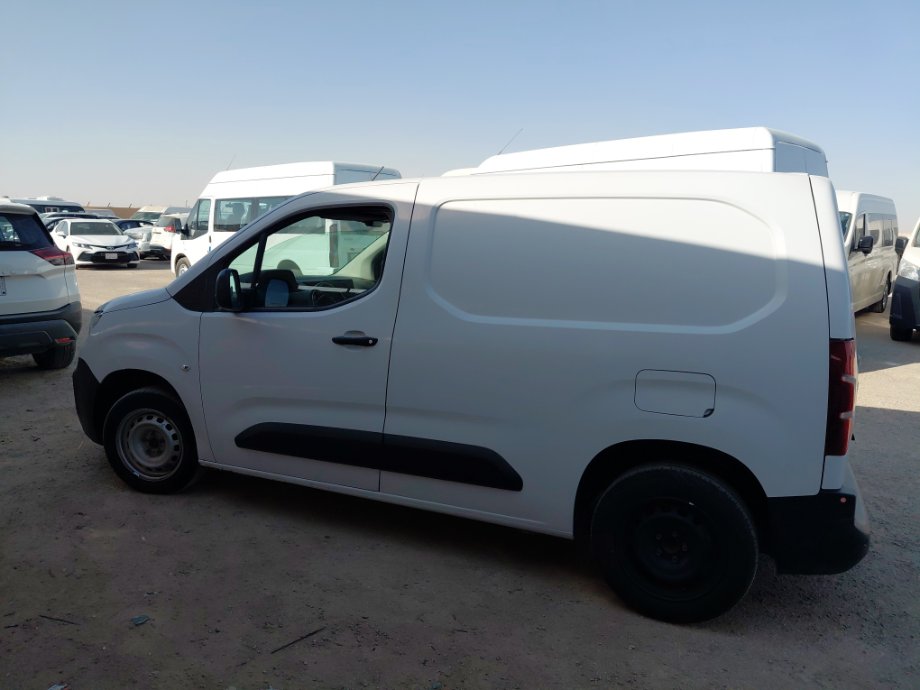 Peugeot  Partner  2023 image