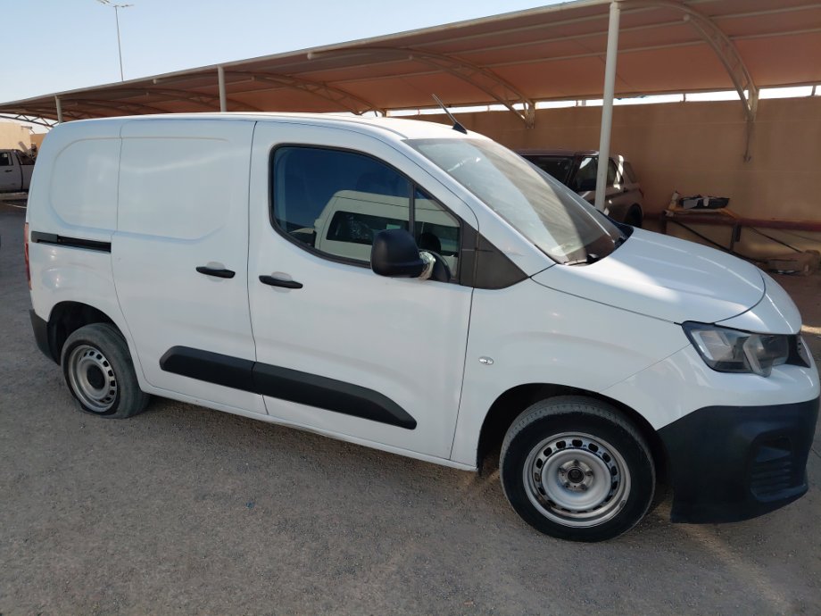 Peugeot  Partner  2023 image