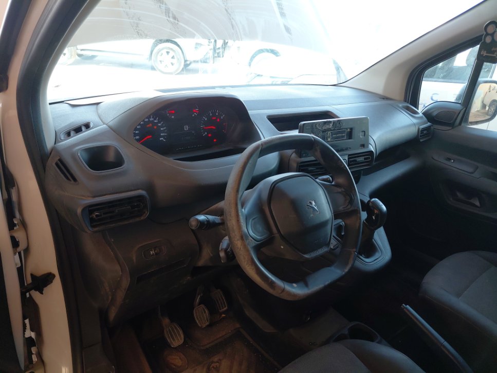 Peugeot  Partner  2023 image