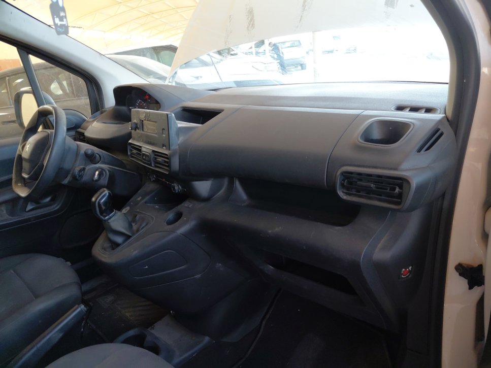 Peugeot  Partner  2023 image