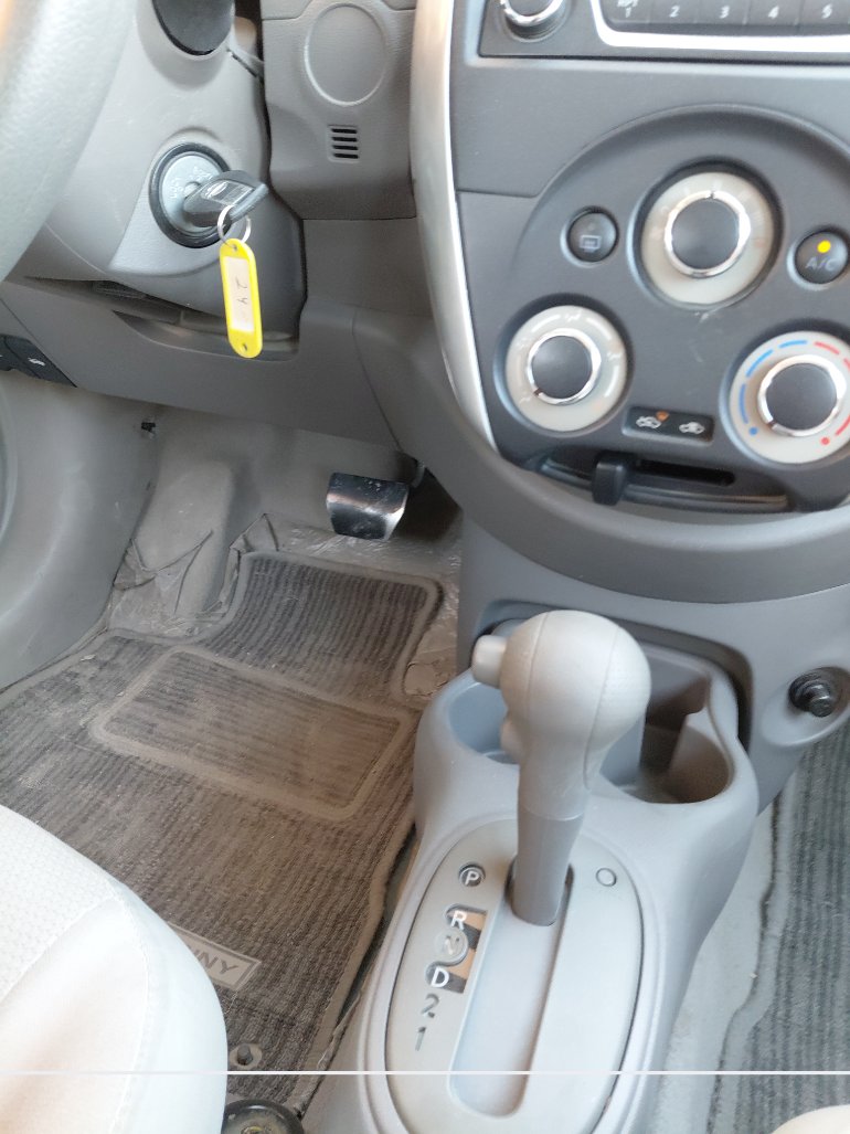 Nissan Sunny  2022 image