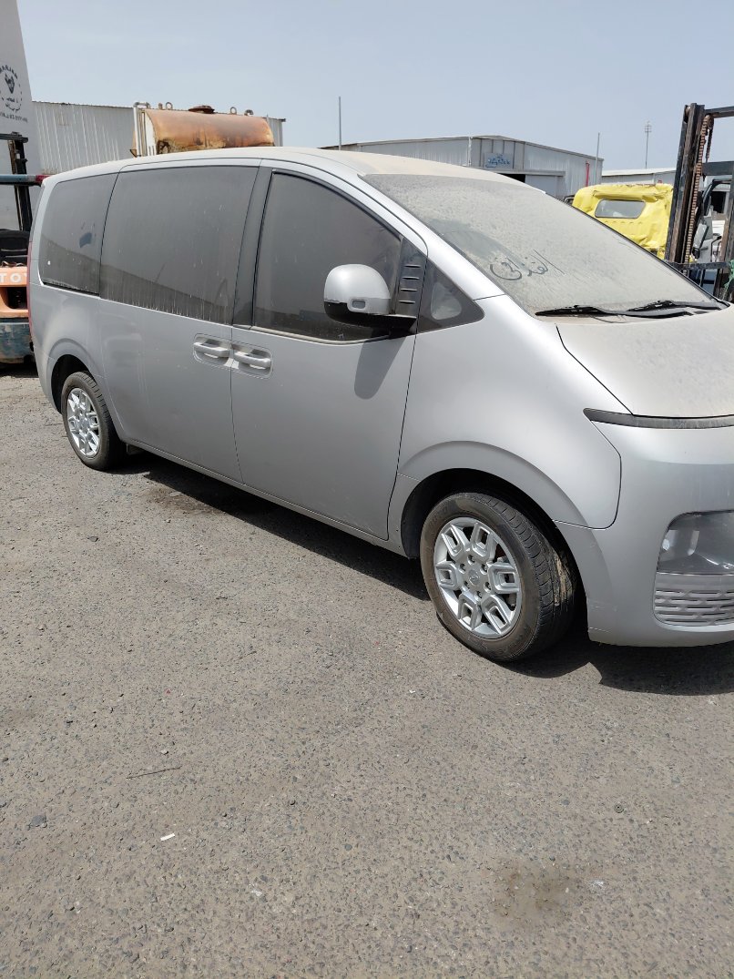 Hyundai Staria  2023 image