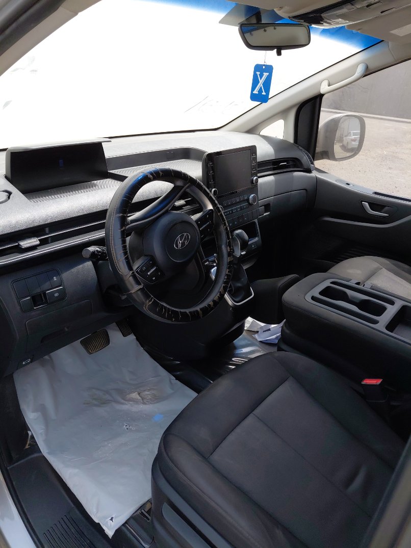 Hyundai Staria  2023 image