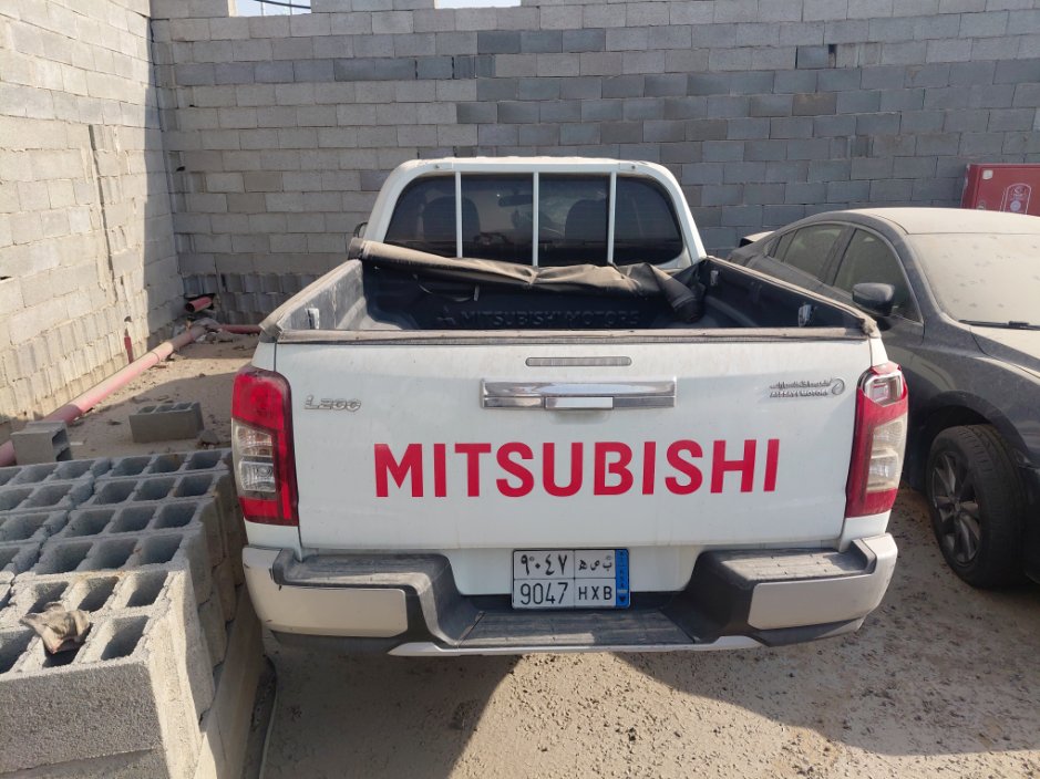 ميتسوبيشي L200  2023 image