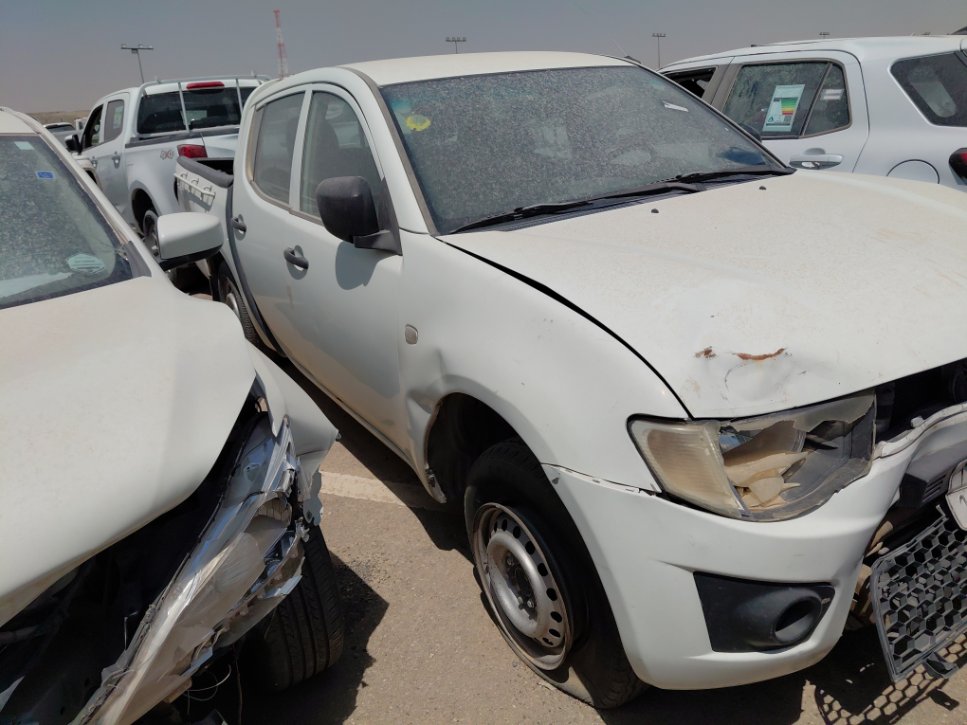 ميتسوبيشي L200  2015 image