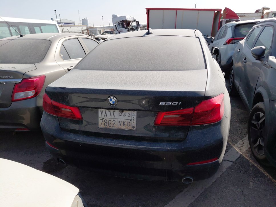 بي إم دبليو 520i  2020 image