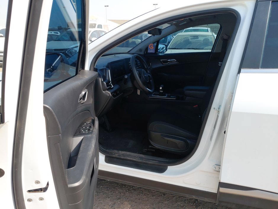 كيا سبورتاج NQ5E LX 4WD 2024 image
