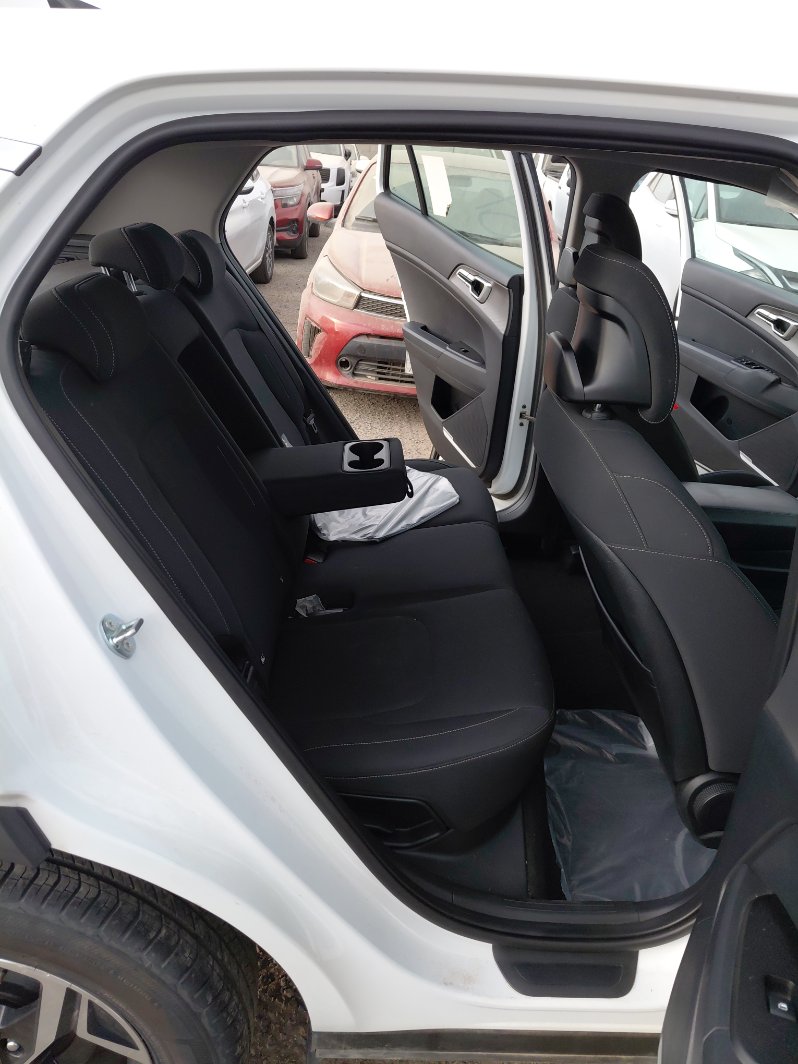 كيا سبورتاج NQ5E LX 4WD 2024 image