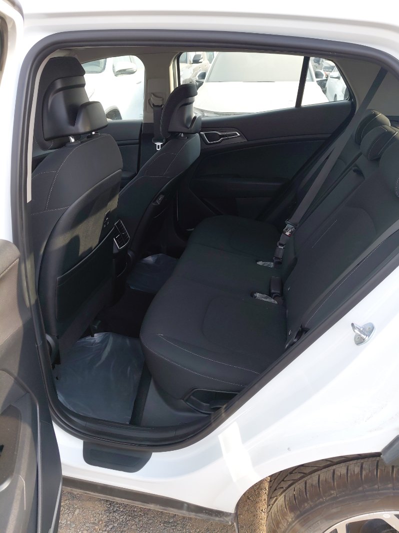 كيا سبورتاج NQ5E LX 4WD 2023 image