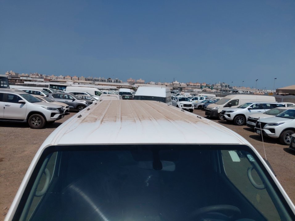 نيسان أورفان  2021 image