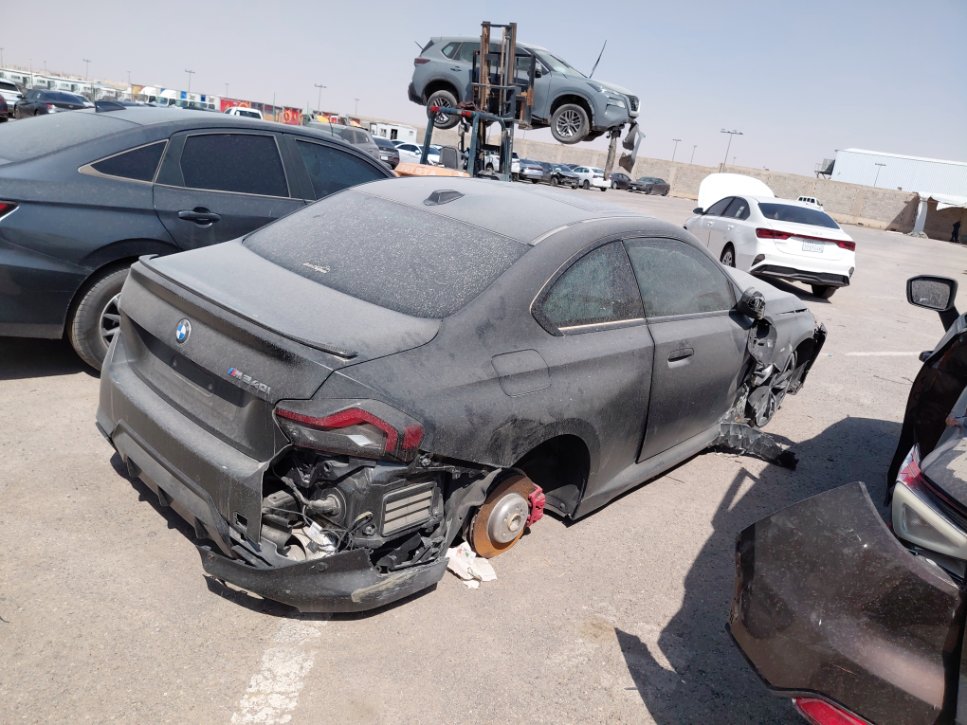 بي إم دبليو 240i  2026 image