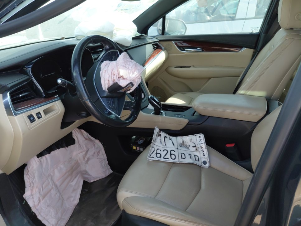 كاديلاك XT5  2019 image