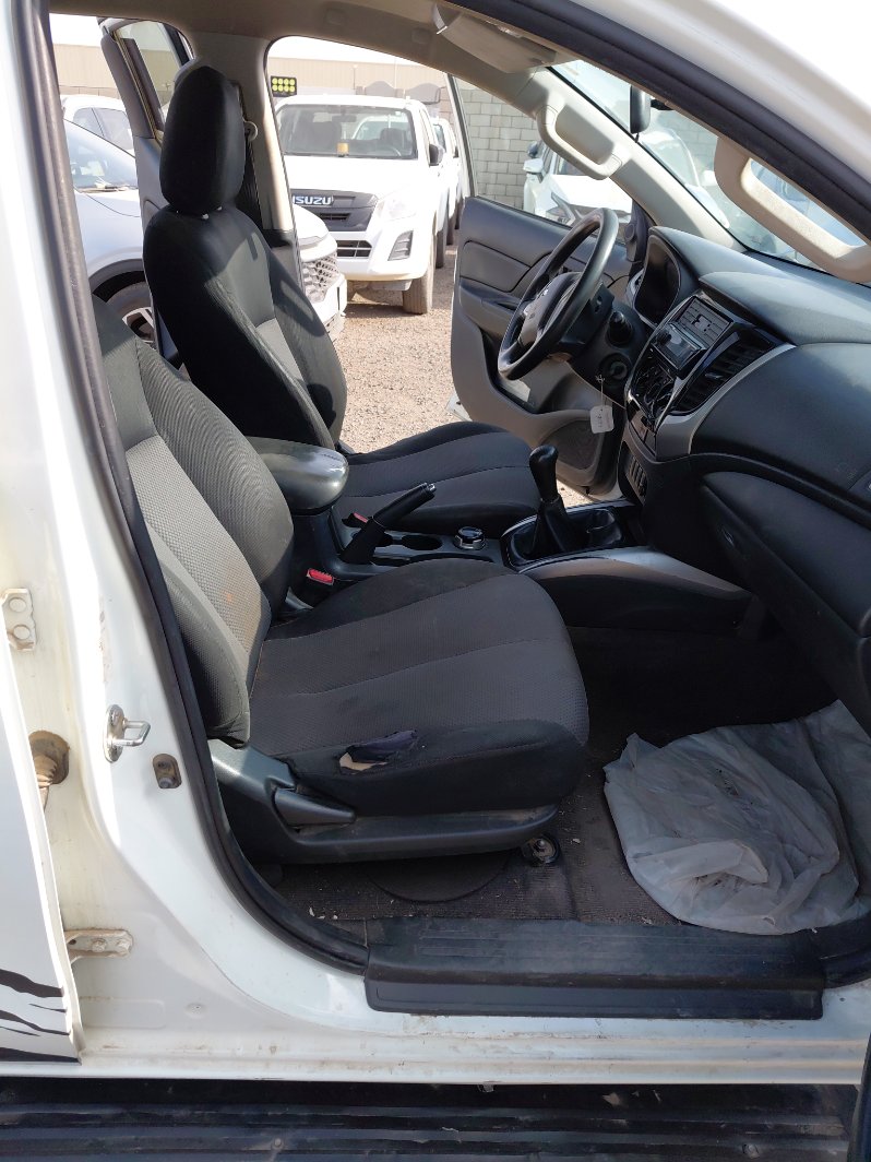 ميتسوبيشي L200 4X4- 2022 image