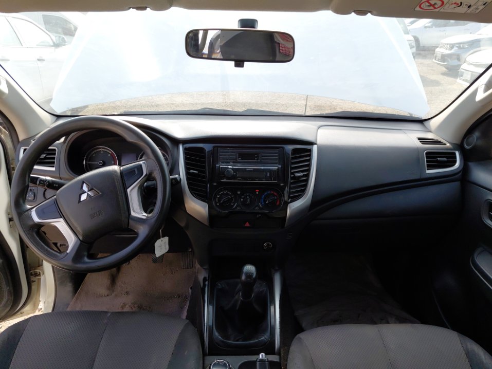 ميتسوبيشي L200 4X4- 2022 image