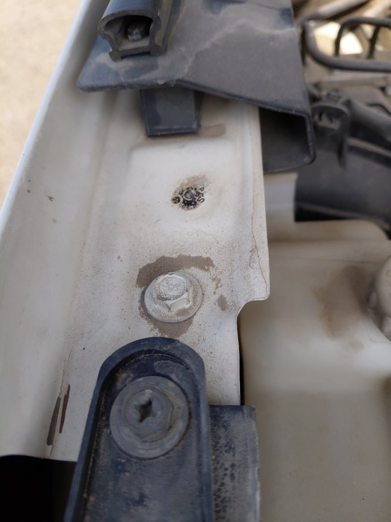 ميتسوبيشي L200 4X4- 2022 image