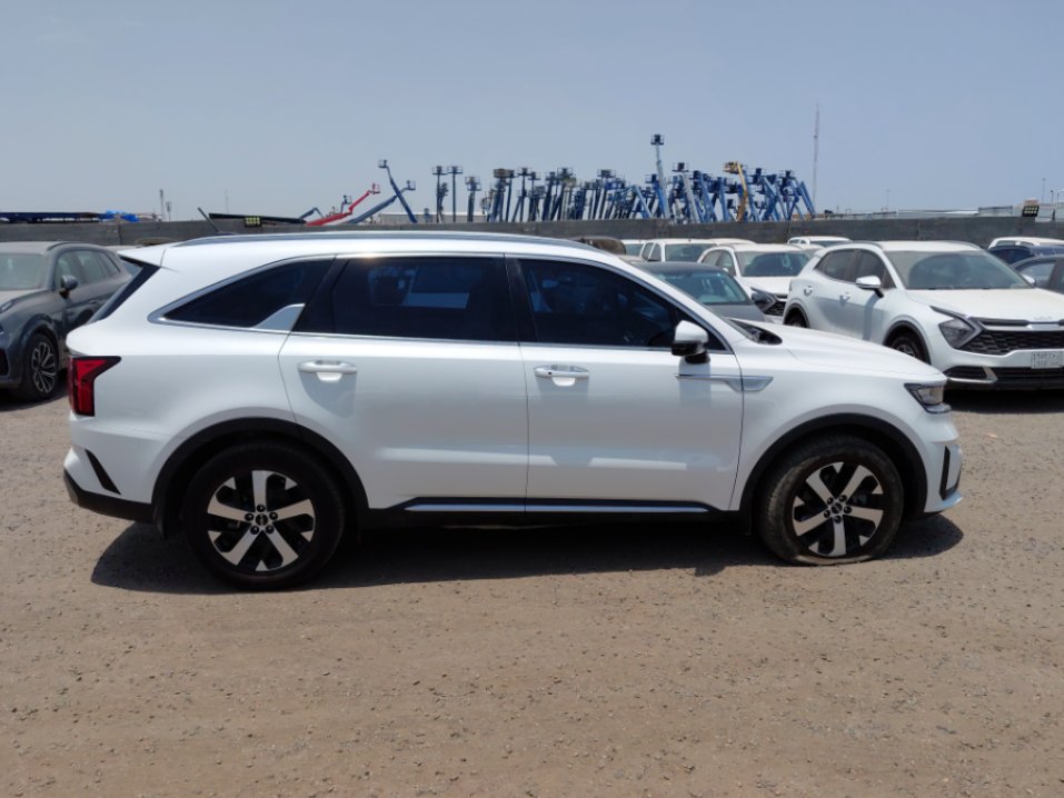 كيا سورينتو MQ4 LX AWD 2023 image
